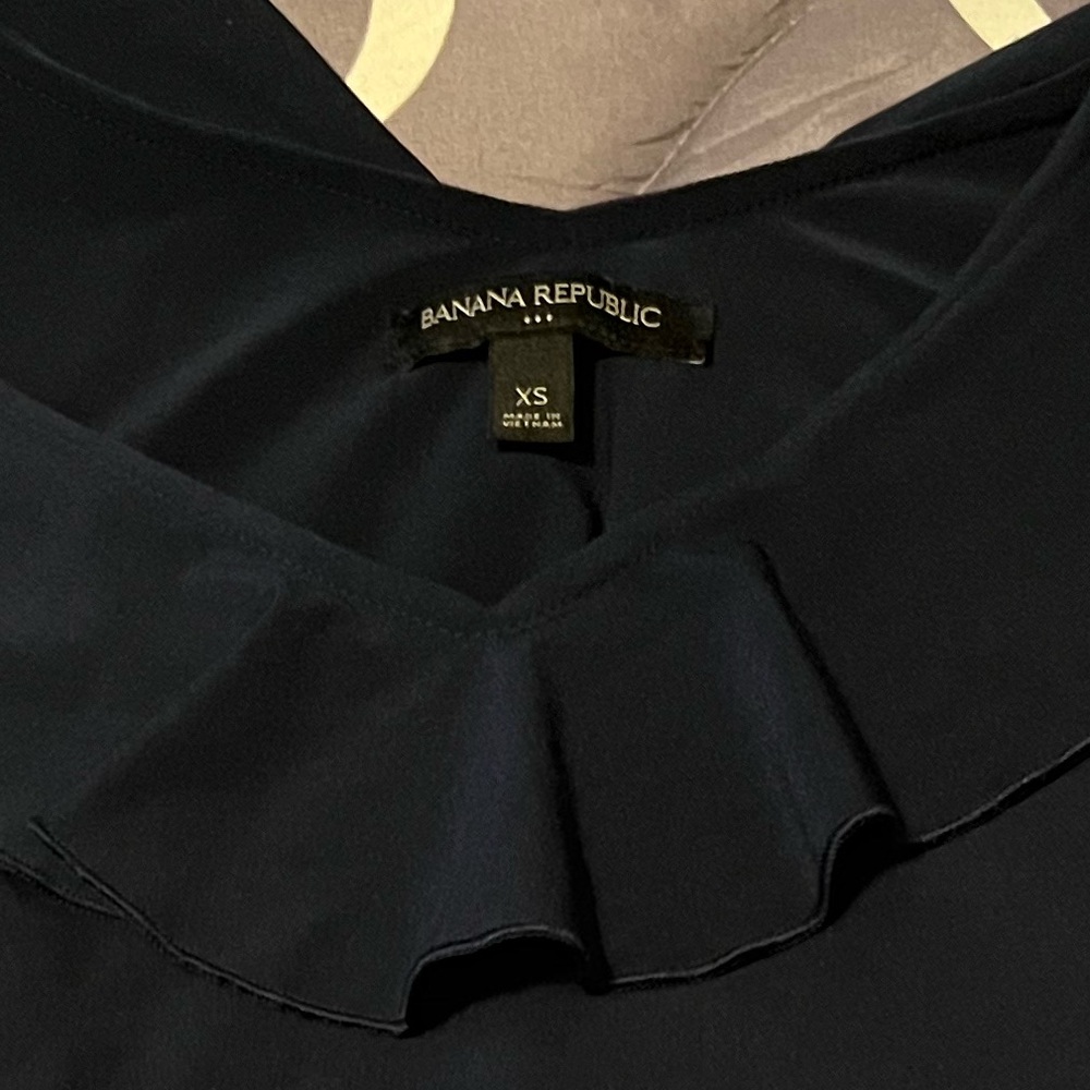 Banana Republic Navy Camisole with Ruffle Detail - Picture 2 of 3